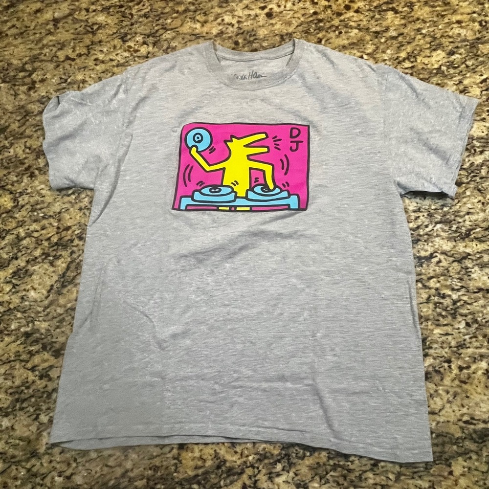 Keith Haring DJ Dog Graphic T-Shirt Mens Large Gray Pop Art Short Sleeve Tee